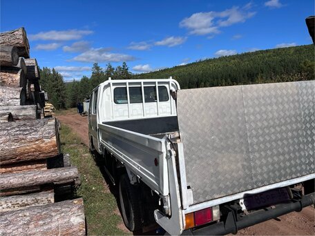 2003 Isuzu Elf (N-series), белый, 1550000 рублей, вид 3