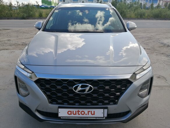 2018 Hyundai Santa Fe IV, серебристый - вид 1
