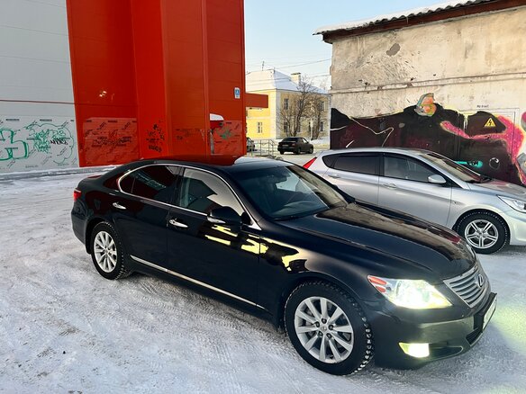 2010 Lexus LS 460 IV Рестайлинг, чёрный, 1800000 рублей - вид 3