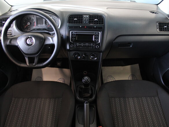 2015 Volkswagen Polo V, белый - вид 7