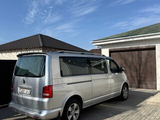 2010 Volkswagen Caravelle LWB Long T5 Рестайлинг, серебристый, 1900000 рублей, вид 3