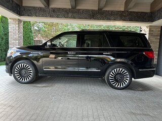 2018 Lincoln Navigator IV, чёрный, 6000000 рублей, вид 5
