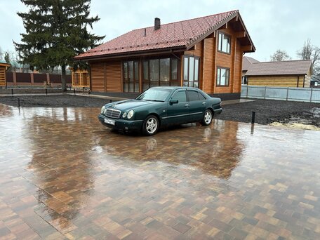 1998 Mercedes-Benz E-Класс 320 II (W210, S210), зелёный, 790000 рублей, вид 4