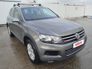 2014 Volkswagen Touareg II, серый, 1700000 рублей, вид 3