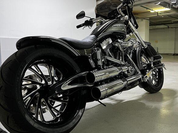 2014 Harley-Davidson Breakout, чёрный, 3500000 рублей - вид 9