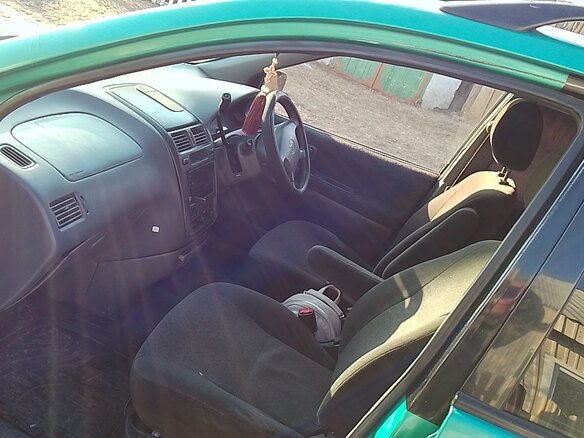 1998 Toyota Ipsum I (M10), зелёный, 620000 рублей - вид 2
