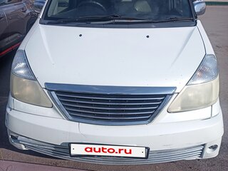 2000 Nissan Serena II (C24), белый, 400000 рублей, вид 2