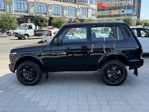 2026 Lada (ВАЗ) Niva Legend I Рестайлинг, чёрный, 1415000 рублей - вид 7