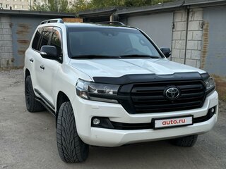 2016 Toyota Land Cruiser 200 Series Рестайлинг 2, белый, 6500000 рублей, вид 4
