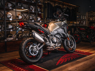 2026 Ducati Multistrada V2, зелёный, 2590000 рублей, вид 4