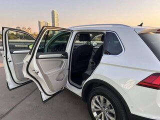 2017 Volkswagen Tiguan II, белый, 2250000 рублей, вид 3