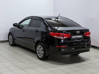 2016 Kia Rio III Рестайлинг, чёрный, 935000 рублей, вид 2