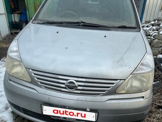 2001 Nissan Serena II (C24), серебристый, 540000 рублей, вид 1