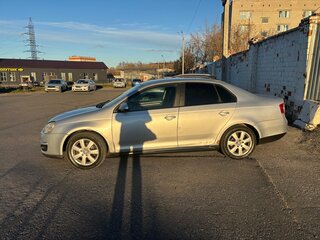 2006 Volkswagen Jetta V, серебристый, 367000 рублей, вид 4