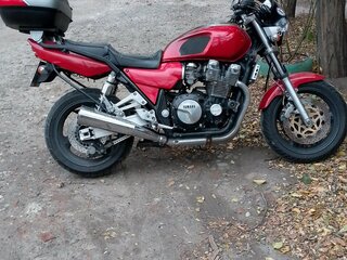 1999 Yamaha XJR1200, красный, 340000 рублей, вид 1