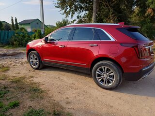 2020 Cadillac XT5 I Рестайлинг, пурпурный, 2100000 рублей, вид 4