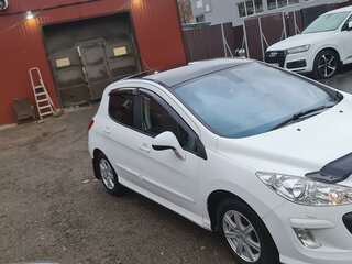 2009 Peugeot 308 I, белый, 650000 рублей, вид 1