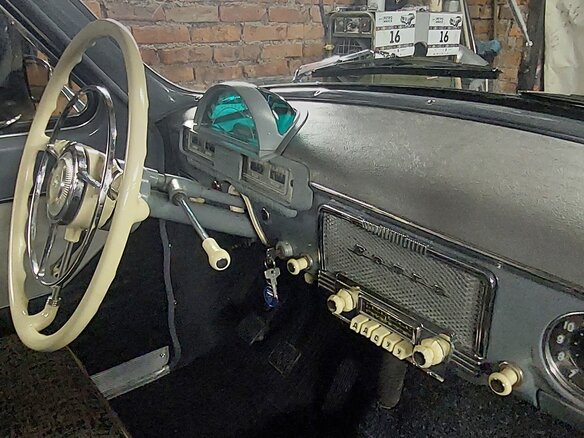 1967 ГАЗ 21 «Волга» 21Р, серый, 1000000 рублей - вид 39