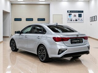 2020 Kia Cerato IV, серебристый, 1749900 рублей, вид 4