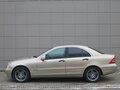 2004 Mercedes-Benz C-Класс 240 II (W203) Рестайлинг, бежевый - вид 1