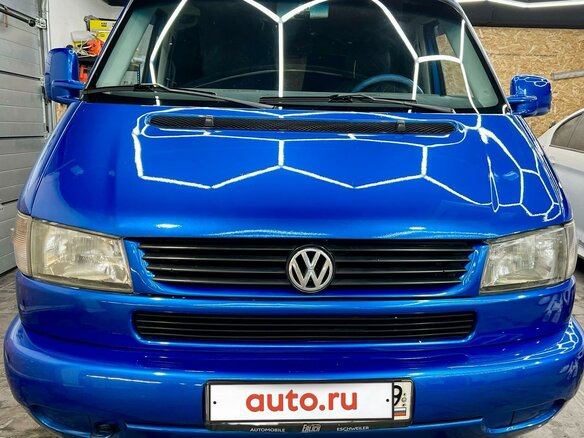2001 Volkswagen Caravelle T4, синий, 1555550 рублей - вид 3