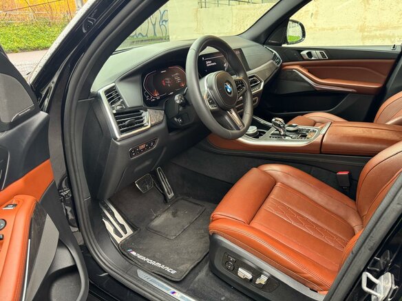 2018 BMW X5 50i IV (G05/G18), чёрный, 6600000 рублей - вид 7