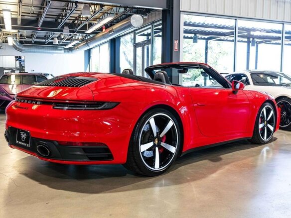 2022 Porsche 911 Carrera 4S VIII (992), красный, 22246671 рублей - вид 6