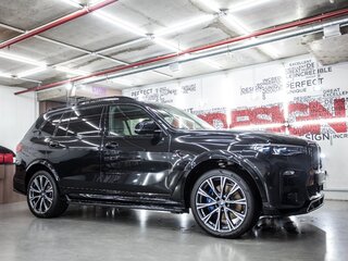 2021 BMW X7 M50d I (G07), чёрный, 13000000 рублей, вид 3