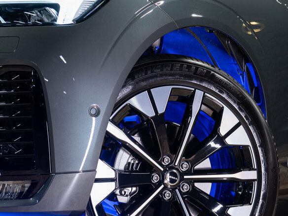 2026 Volvo XC60 II Рестайлинг 2, серый - вид 5