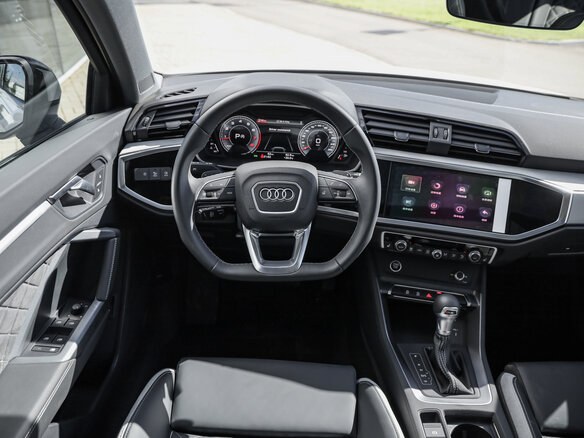 2026 Audi Q3 35 TFSI II (F3), белый, 4499000 рублей - вид 13