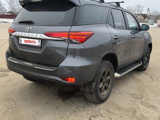 2019 Toyota Fortuner II, серый, 4499000 рублей, вид 5
