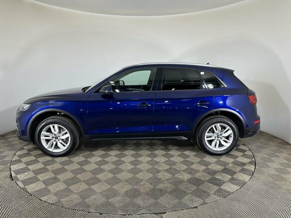 2021 Audi Q5 45 TFSI II (FY) Рестайлинг, синий, 4100000 рублей - вид 4