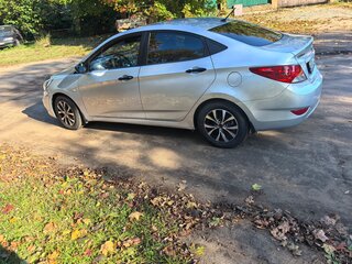 2013 Hyundai Solaris I, серебристый, 600000 рублей, вид 5