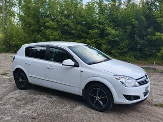 2012 Opel Astra H Рестайлинг, белый, 650000 рублей, вид 3