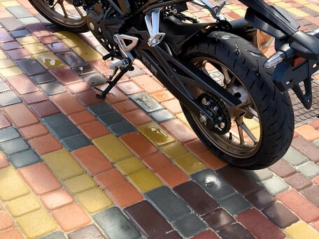 2021 Honda CB250R, синий, 430000 рублей, вид 3