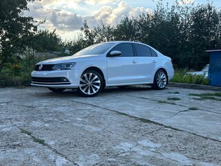 2015 Volkswagen Jetta VI Рестайлинг, белый, 845000 рублей, вид 1