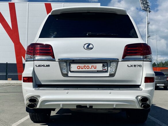 2014 Lexus LX 570 III Рестайлинг, белый, 5990000 рублей - вид 8