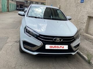 2024 Lada (ВАЗ) Vesta I Рестайлинг (NG), белый, 1390000 рублей, вид 2
