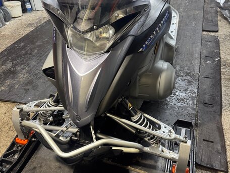 2010 Yamaha Venture, серый, 850000 рублей, вид 1