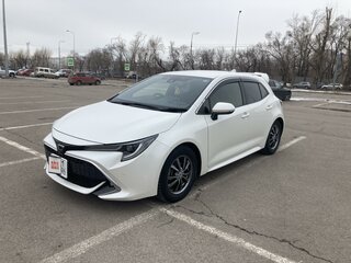 2018 Toyota Corolla XII (E210), белый, 1400000 рублей, вид 3