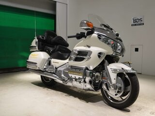 2001 Honda GL 1800 Gold Wing, белый, 781000 рублей, вид 3