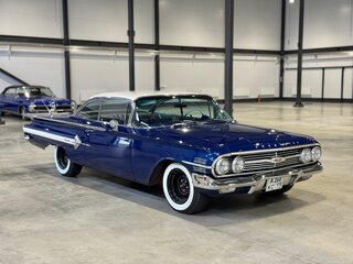 1960 Chevrolet Impala II, синий, 7800000 рублей, вид 1