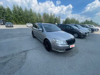 2011 Skoda Octavia Czech market II (A5) Рестайлинг, серый, 700000 рублей, вид 3