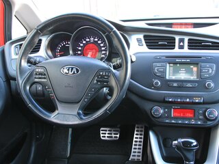 2014 Kia Ceed II, красный, 1430000 рублей, вид 3