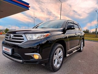 2011 Toyota Highlander II (XU40) Рестайлинг, чёрный, 2099000 рублей, вид 1