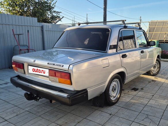 2011 Lada (ВАЗ) 2107, серебристый, 270000 рублей - вид 1