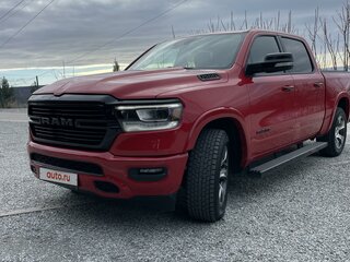 2022 Ram 1500 Crew Cab V, красный, 7550000 рублей, вид 1