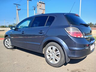 2008 Opel Astra H Рестайлинг, серый, 565000 рублей, вид 4