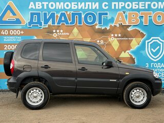 2016 Chevrolet Niva I Рестайлинг, коричневый, 670000 рублей, вид 4