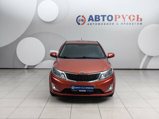 2014 Kia Rio 6-speed III, красный, 835000 рублей, вид 3